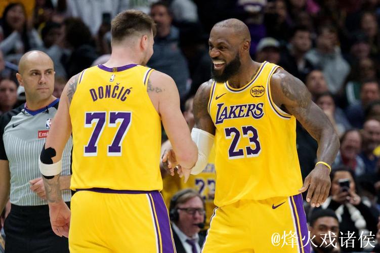 詹姆斯30+8+8东契奇30+10 湖人擒鹈鹕取得三连胜