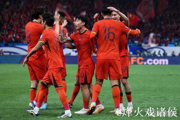 国足次战日本或摆"铁桶阵" 守住底线少输当赢 国足次战日本或摆"铁桶阵" 守住底线少输当赢